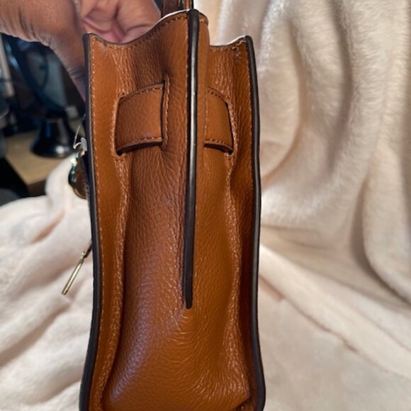 MICHAEL KORS, NWT HAMILTON CROSSBODY BAG - Picture 6 of 9